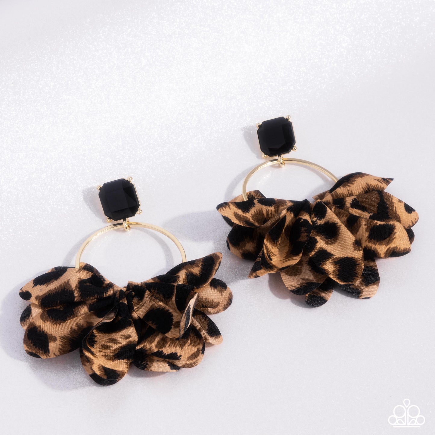 Paparazzi Accessories ❤️Charming Cheetah - Gold by Lady Sassy