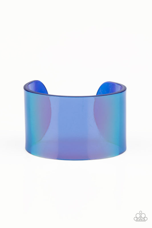 shop-sassy-affordable- holographic-aura-blue-paparazzi-accessories